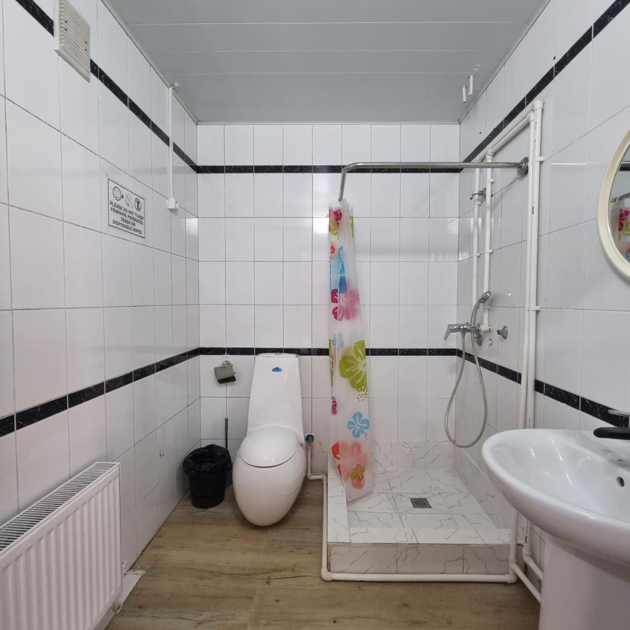 Sim Sim Hostel & Guest House Near The Church Σαμαρκάνδη Εξωτερικό φωτογραφία